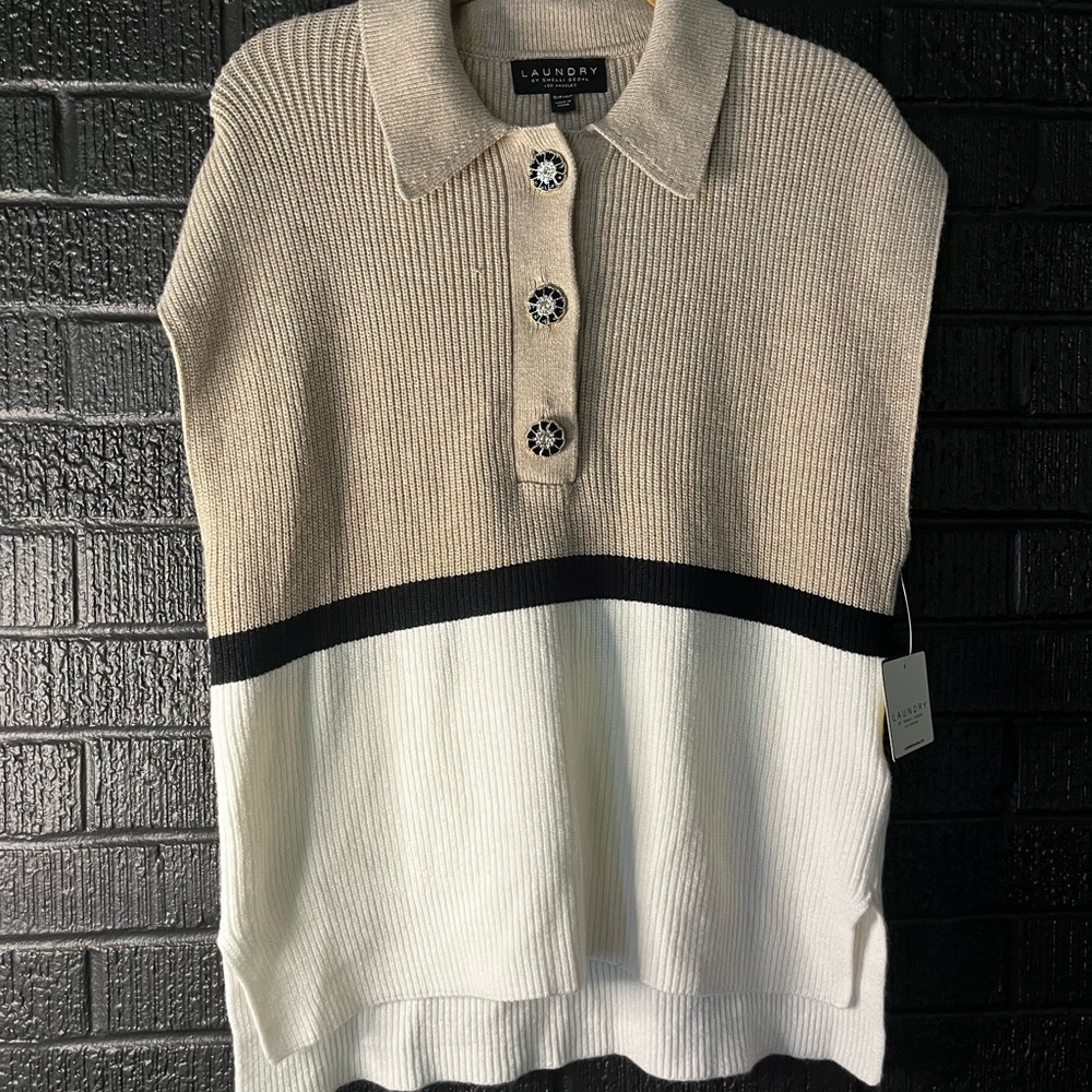 ✨Laundry by Shelli Segal Women's Tan and White Button-Up Sweater
